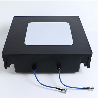 Double polarized Vertical plane large angle Spotlight Antenna